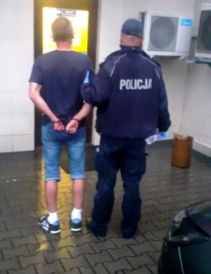 Mężczyzna zatrzymany przez policjantów