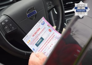 kierowca z mandatem 100 smutków