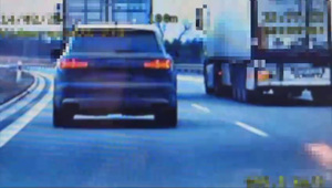 stopklatka z wideorejestratora