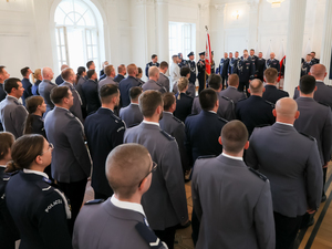 Listy gratulacyjne, nagrody i awanse na wyższe stopnie służbowe