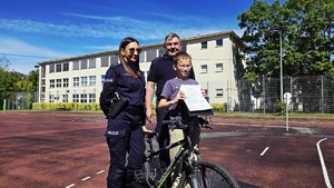 uczeń po pozytywnie zdanym egzaminie