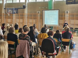 zdjęcie wykonane w trakcie prelekcji