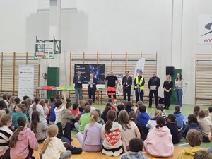 „Jesteś widoczny, jesteś bezpieczny” policjanci o bezpieczeństwie najmłodszych