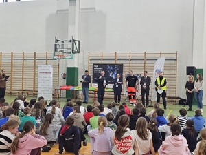 „Jesteś widoczny, jesteś bezpieczny” policjanci o bezpieczeństwie najmłodszych