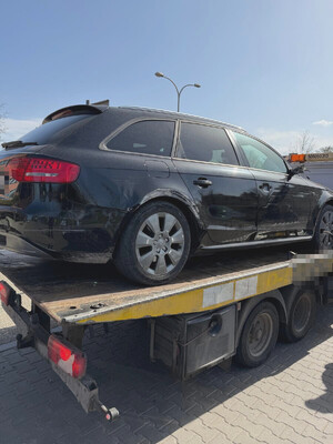auto zabezpieczone na lawecie