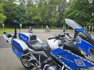 Policjanci promowali bezpieczeństwo podczas rodzinnego pikniku z okazji Dnia Dziecka
